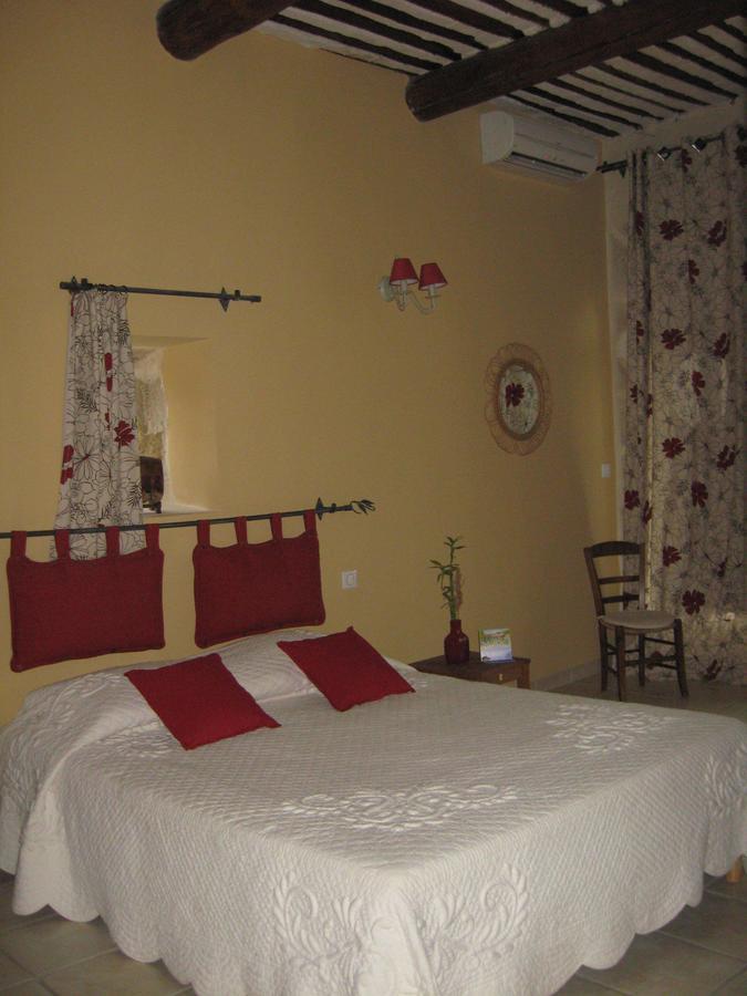 Mas Du Puits Bed & Breakfast Courthézon Room photo
